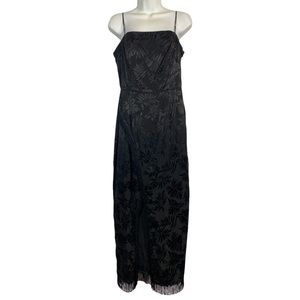 Lulu’s Ignite My Love Embossed Strapless Floral Gown Size Medium NWT